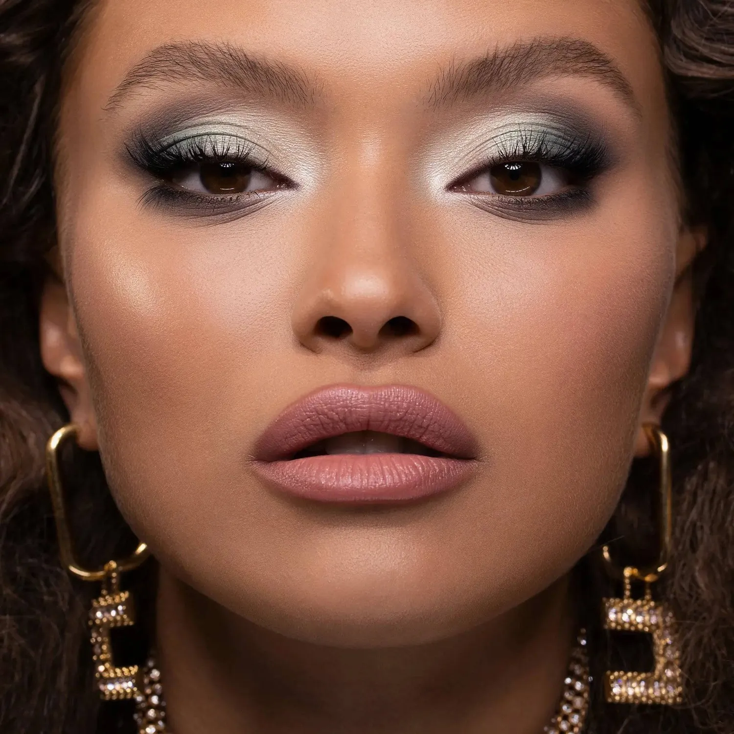 Natasha Denona Retro Glam palette fards paupieres midi verts roses