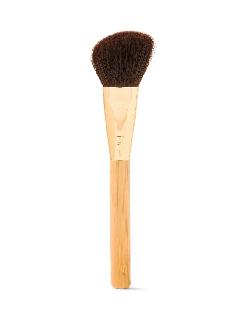 Tarte pinceau joue biseauté fluffy sculptant blush