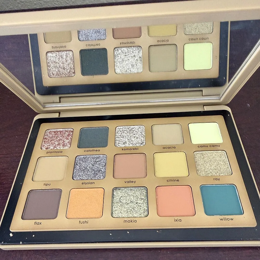 Natasha Denona Yucca Eyeshadow Palette fards paupieres