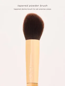Tarte tapered powder brush pinceau poudre effilé