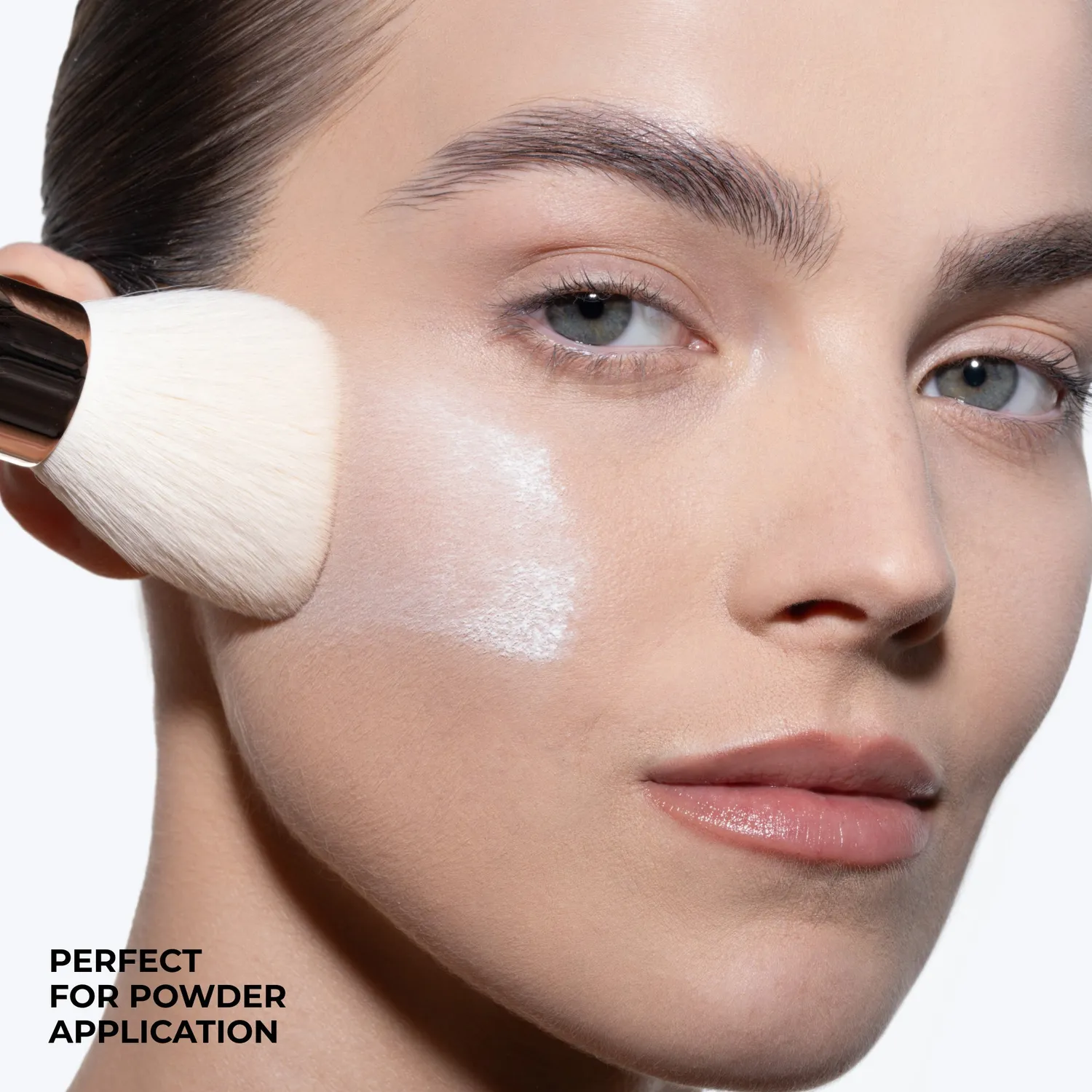 Natasha Denona HY-GLAM Powder Brush pinceau poudre doux