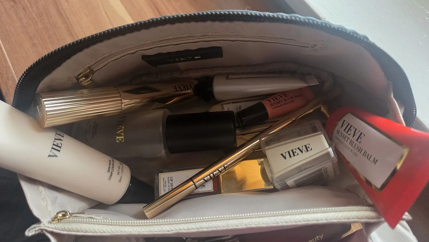 Vieve Luxe Makeup Bag Mini trousse maquillage noire