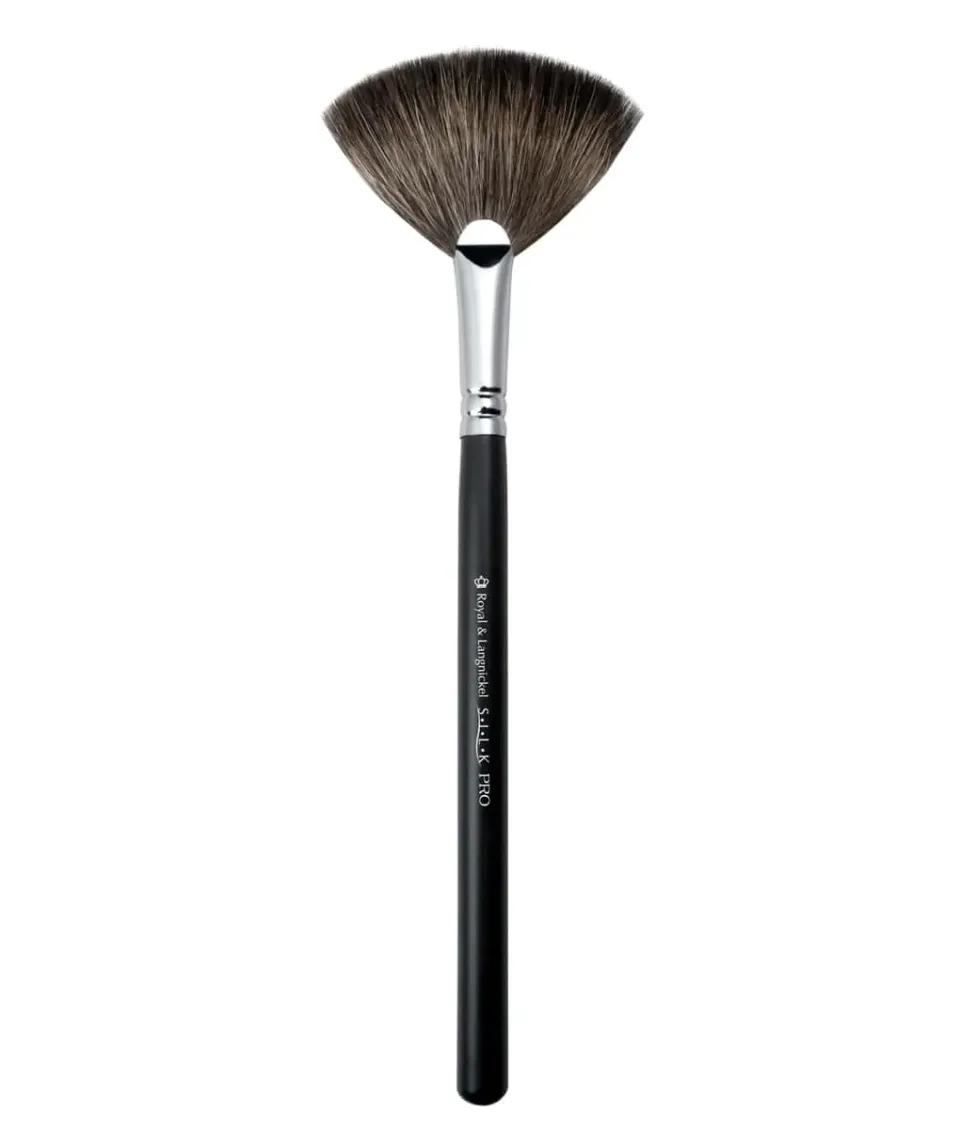 Graftobian S.I.L.K. Finishing pinceau éventail poudre naturel