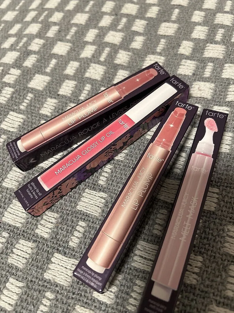 Tarte Maracuja Juicy huile lèvres repulpante brillante