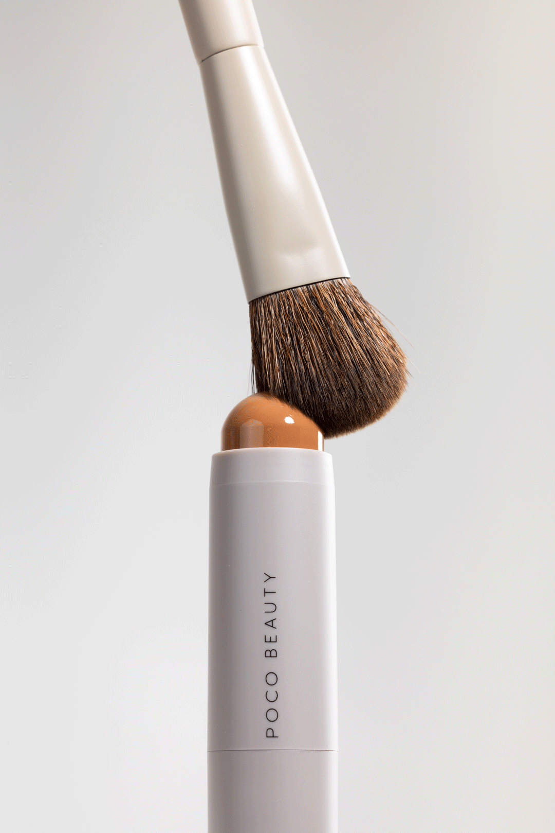 Poco Beauty Soft Sculpt 01 pinceau teint sculptant
