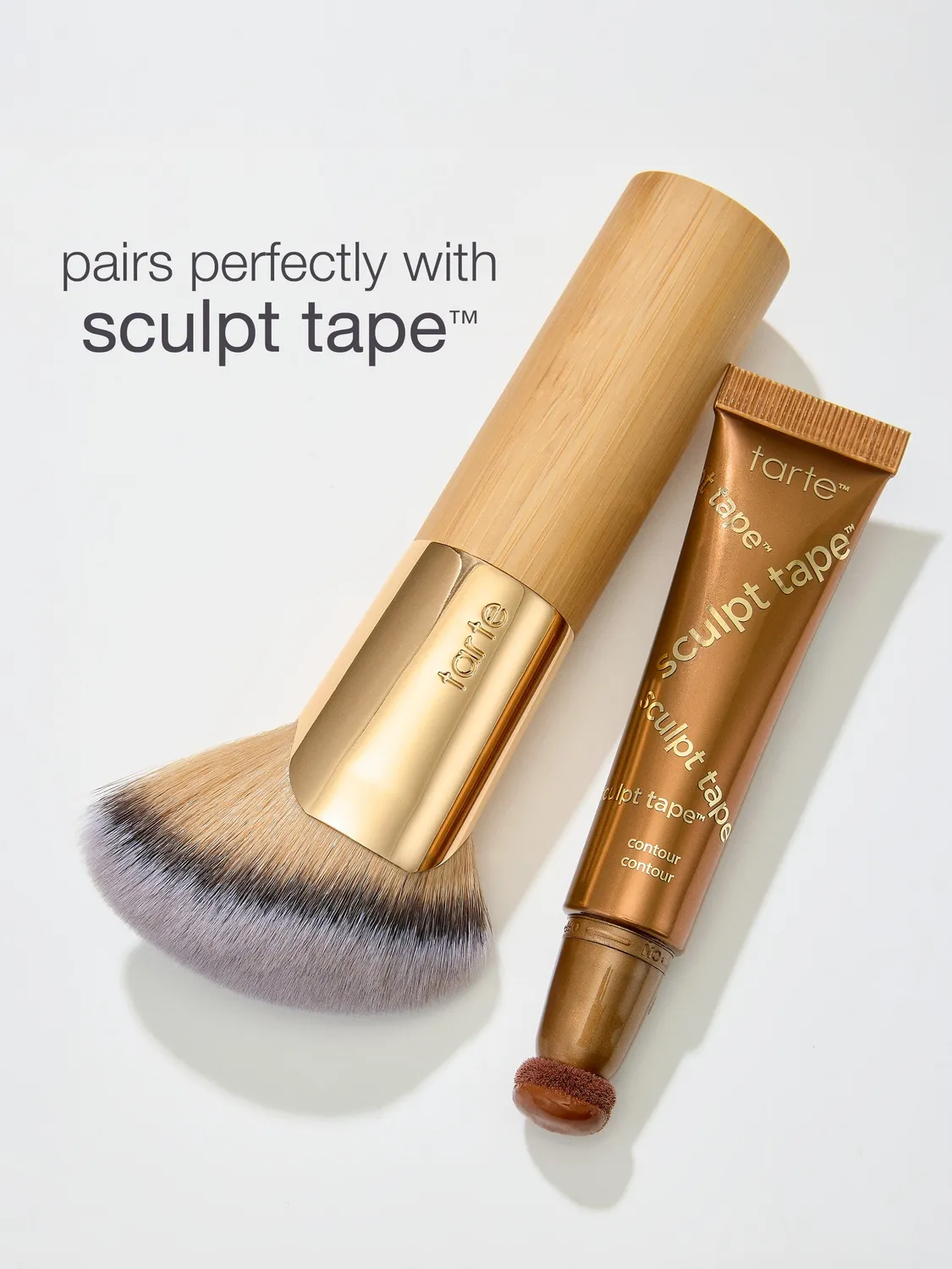 Tarte Sculpting pinceau joues biseauté sculptant