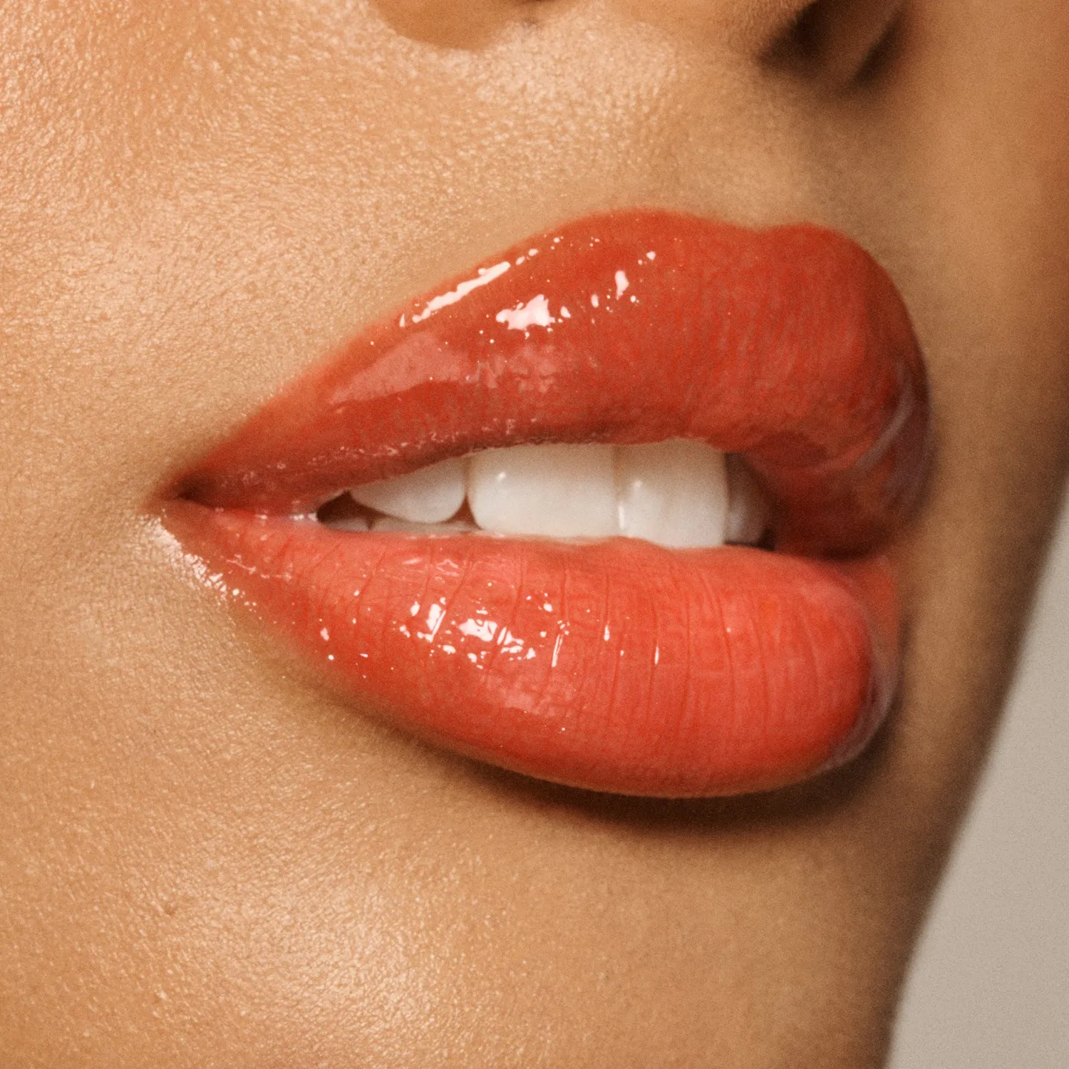 Vieve Lip Dew gloss teinte Strawb effet huile