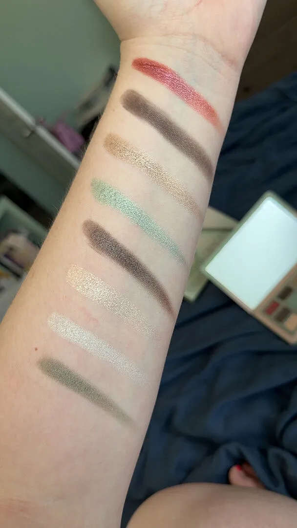 Natasha Denona Retro Glam palette fards paupieres midi verts roses