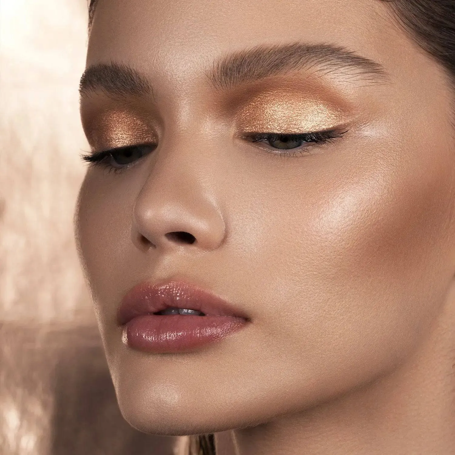 Natasha Denona Chroma Crystal fard liquide Nightfall scintillant