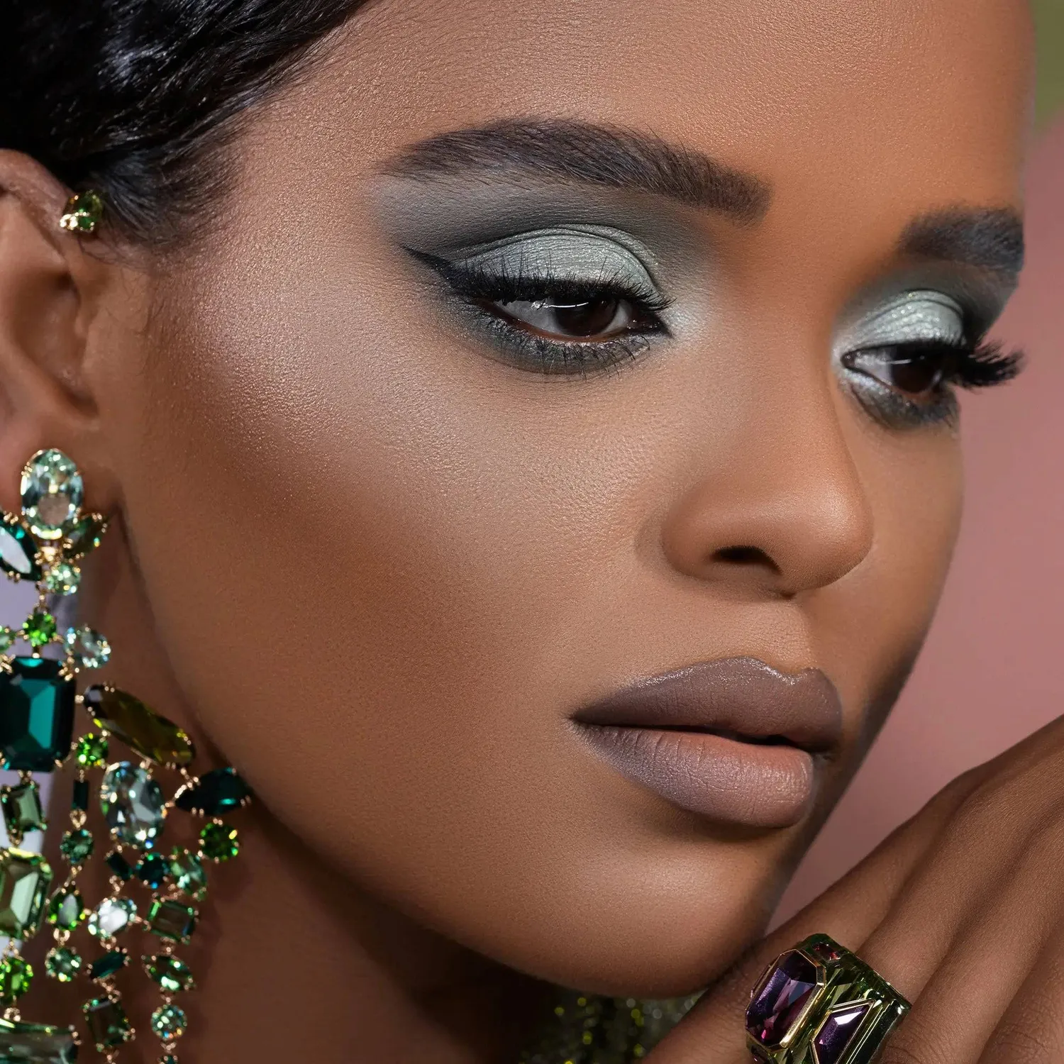Natasha Denona Retro Glam palette fards paupieres midi verts roses
