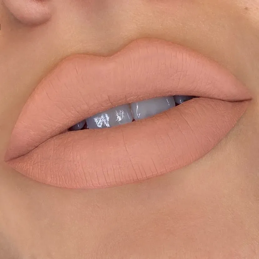 sophia+mabelle Lip Whip Nude Heels rouge liquide mat