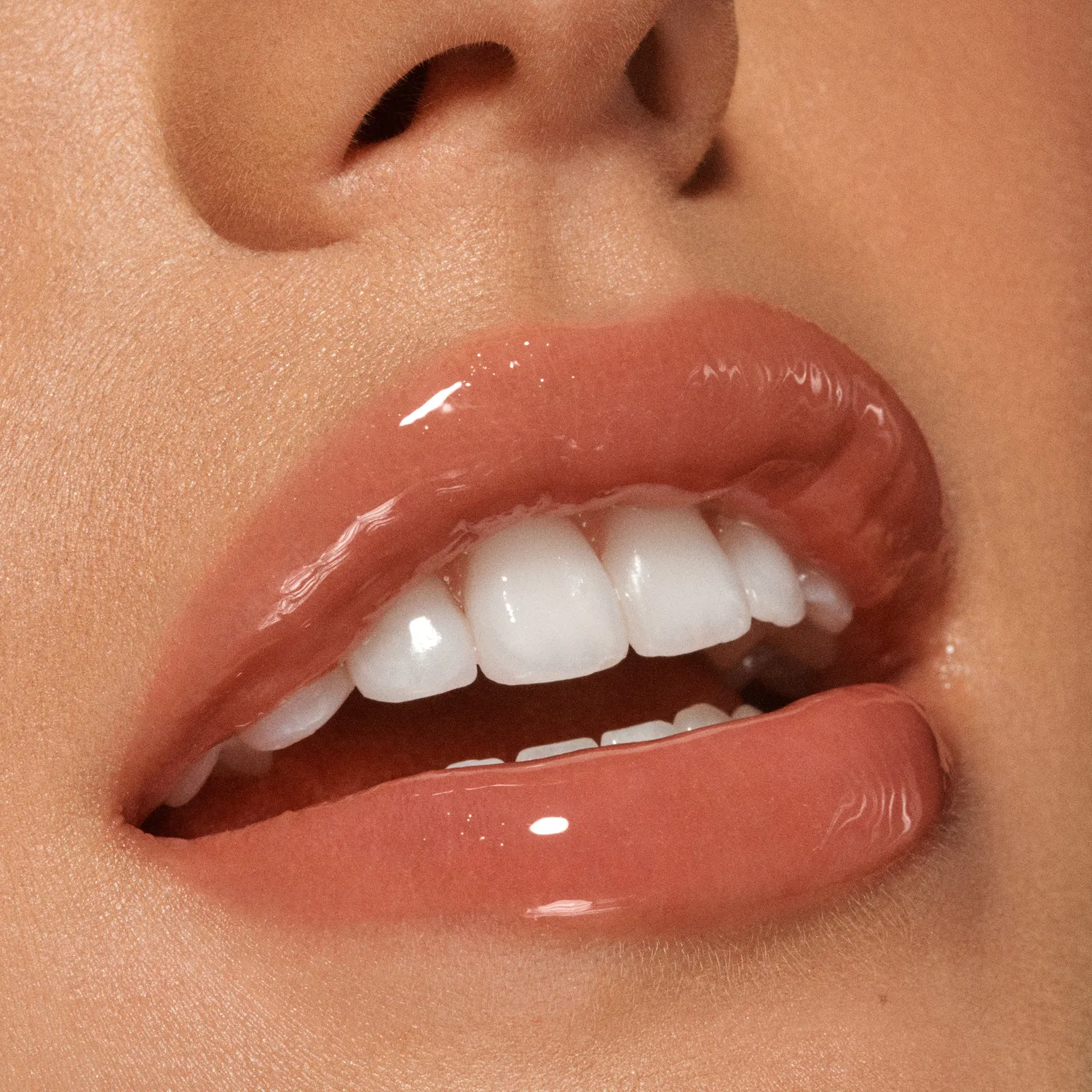 Vieve Lip Dew gloss teinte Rosa effet huile