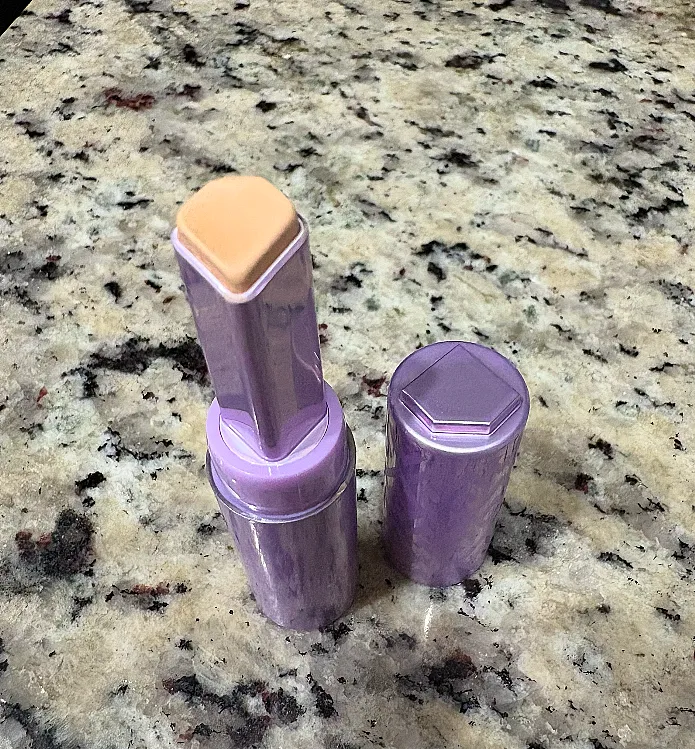 Tarte Shape Tape Blur Concealer Stick anti-cernes