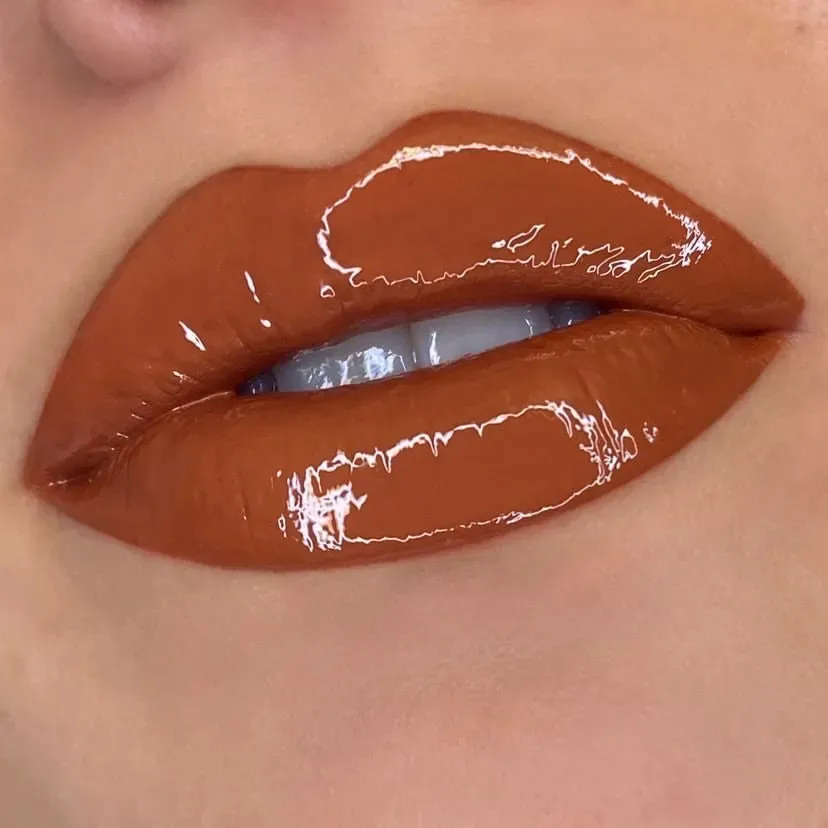 Sophia+Mabelle Latte Kisses Lip Confetti gloss nude