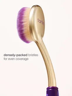 Tarte Creaseless pinceau anti-cernes ovale