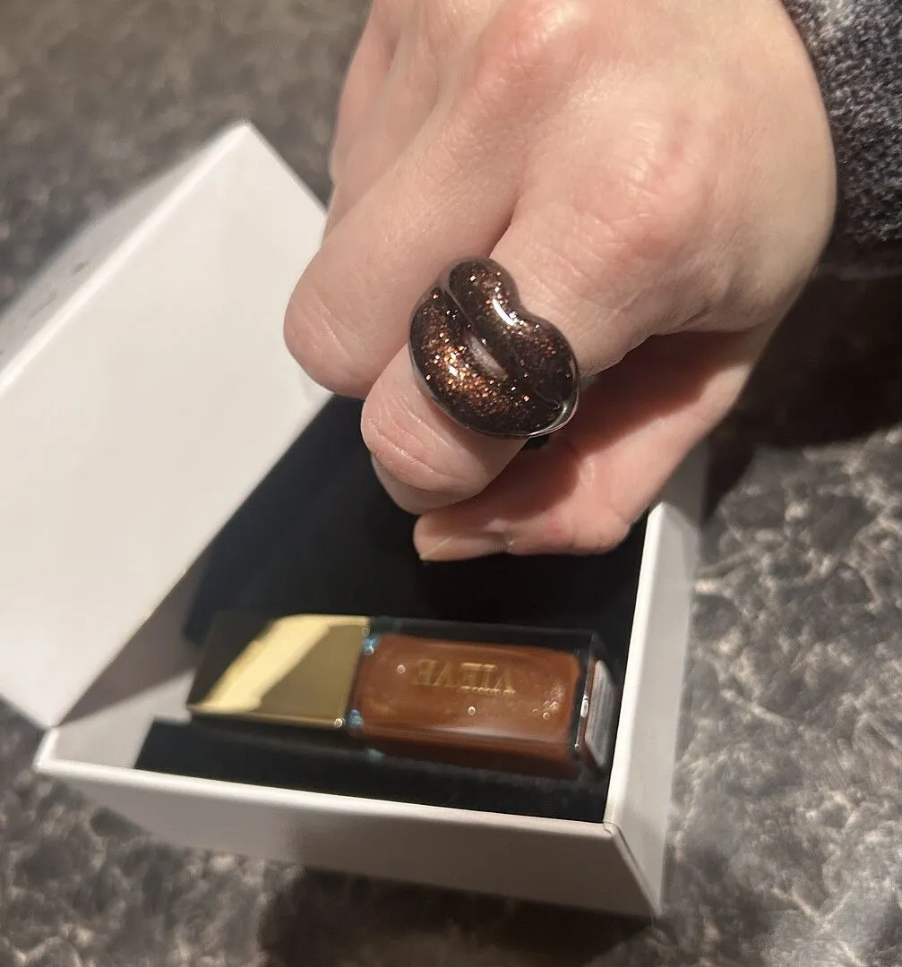 Vieve Hotlips x Supermodel coffret lèvres bague M limitée