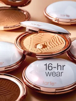 Tarte Amazonian Clay fond de teint poudre floutant