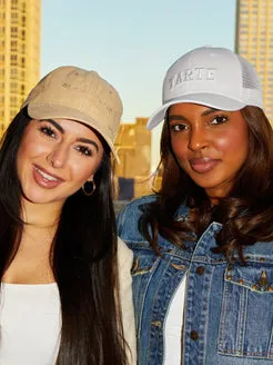 Tarte Lift Each Other Up casquette message positif