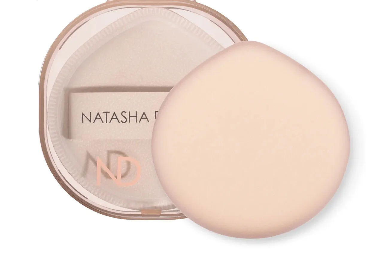 Natasha Denona Hy-Glam houppette Marshmallow avec étui