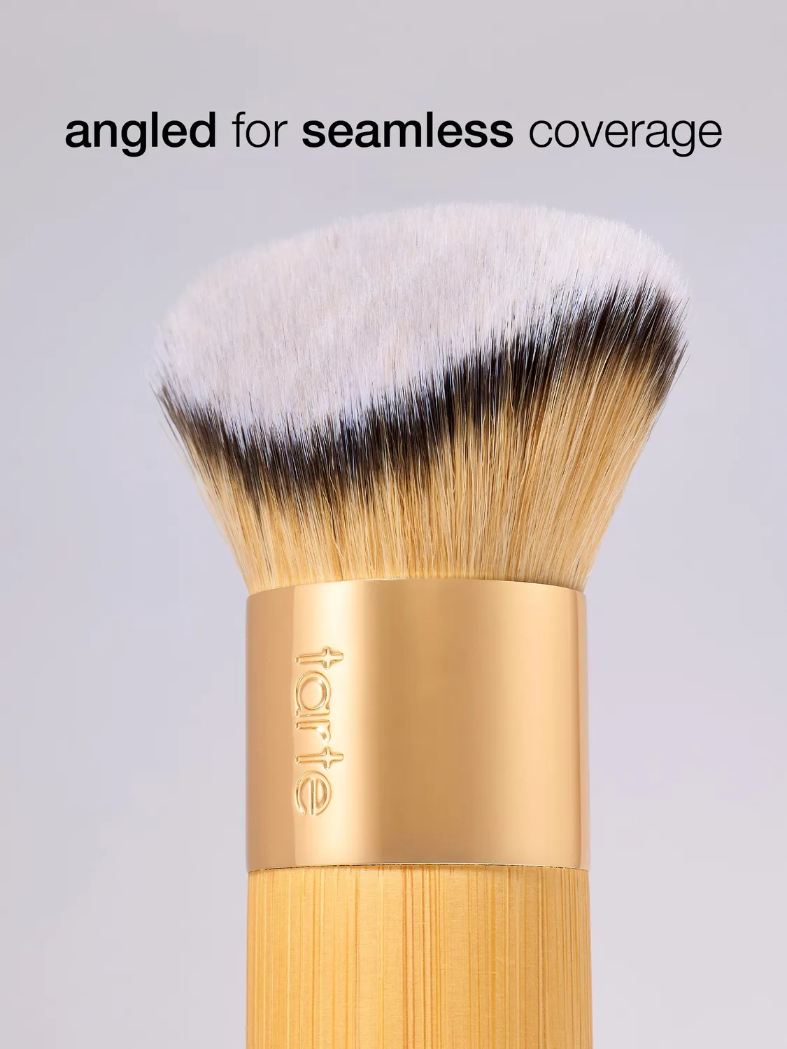 Tarte Angled Complexion Brush pinceau fond de teint biseauté