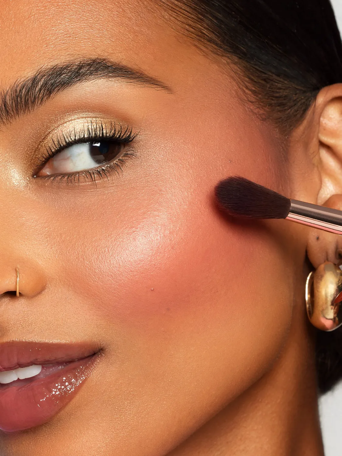 Tarte Glow Pot pinceau yeux et joues double embout