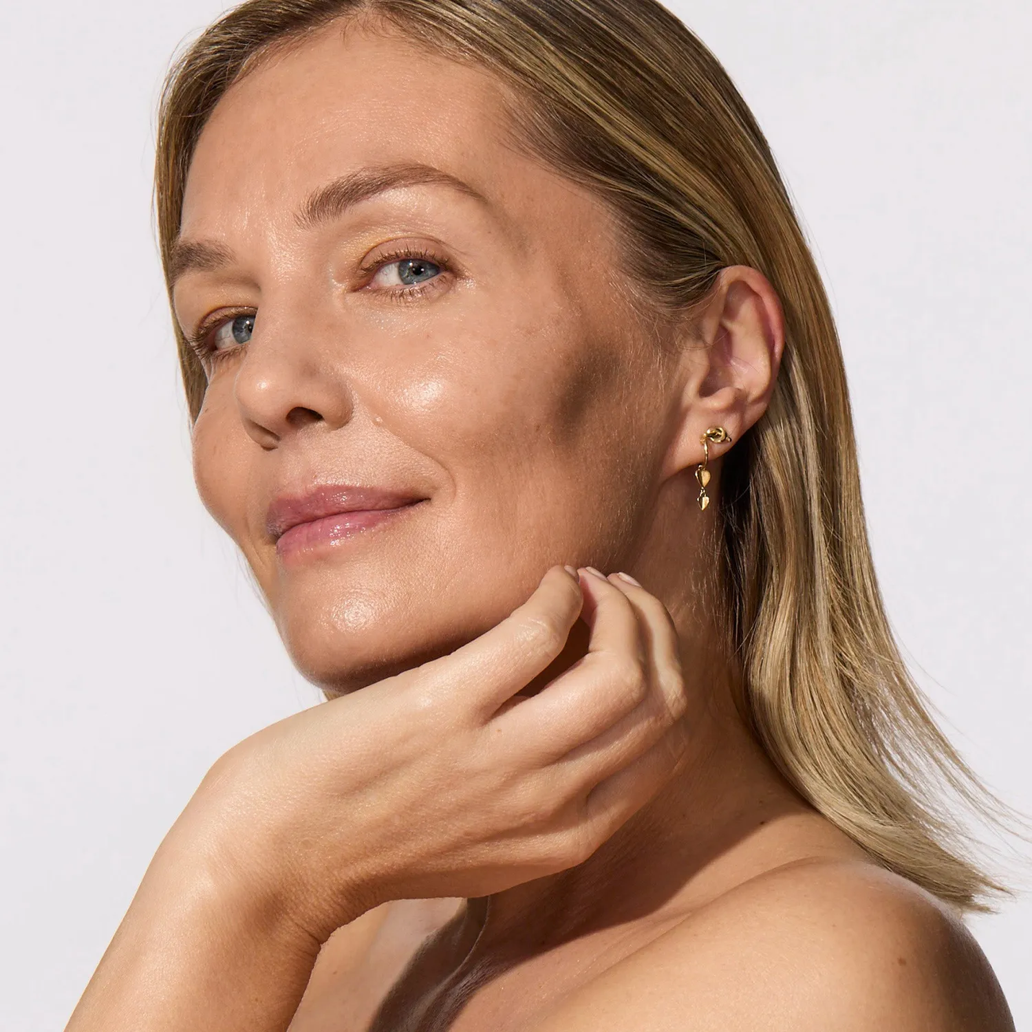 Poco Beauty Universal Glow crème contour yeux illuminatrice anti-cernes