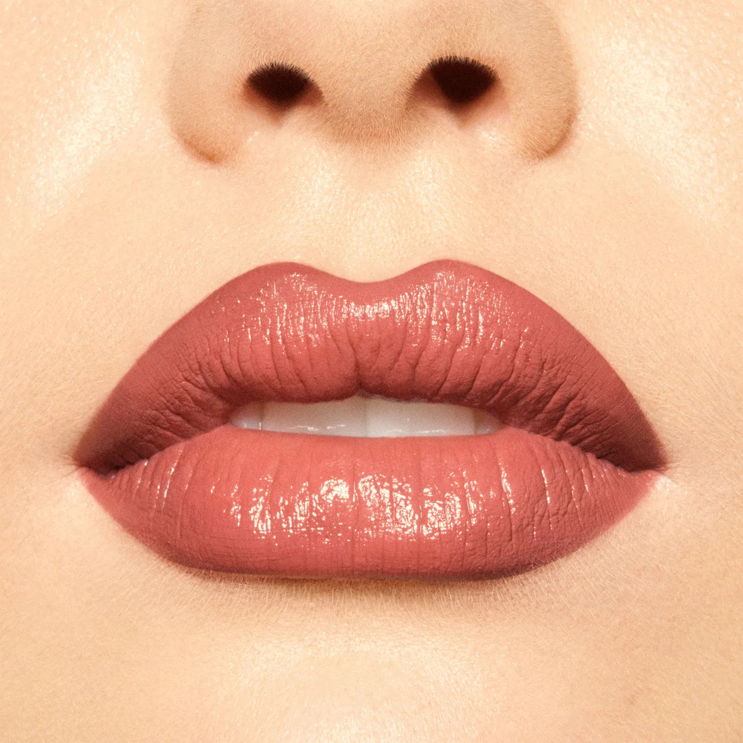 Vieve Satin Slip rouge à lèvres satiné teinte Deep Love
