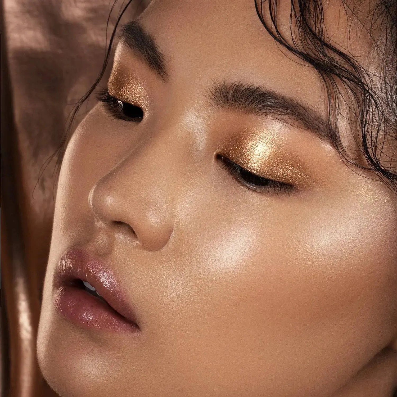 Natasha Denona Chroma Crystal fard liquide Nightfall scintillant