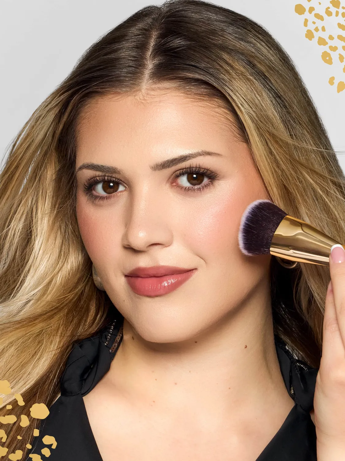 Tarte Maneater Stick pinceau fond de teint vegan dense