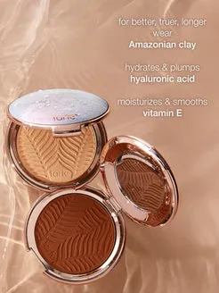 Tarte Amazonian Clay fond de teint poudre floutant