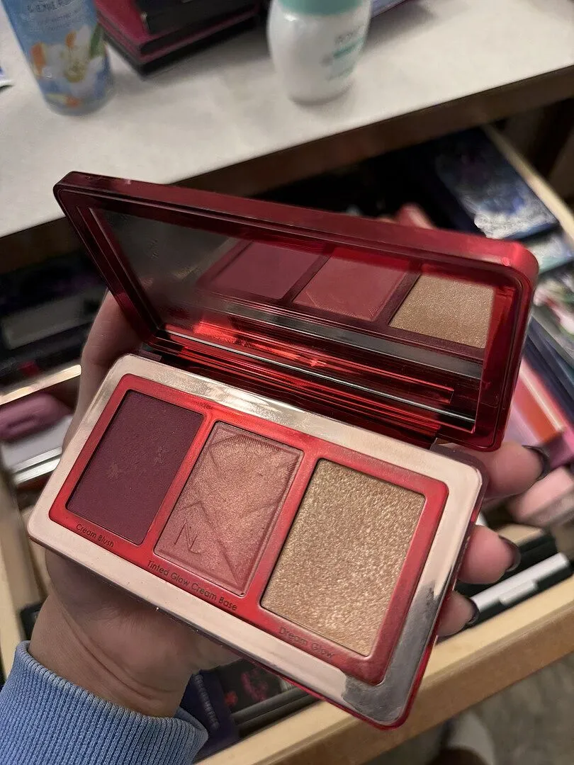 Natasha Denona Berry Pop trio blush highlighter cranberry lumineux