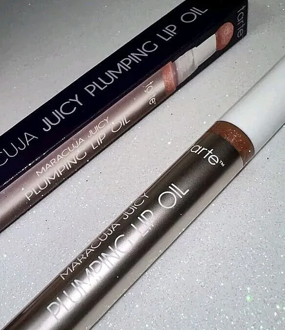 Tarte Maracuja Juicy huile lèvres repulpante brillante